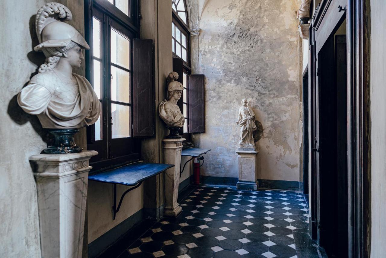 Hotel La Foresteria di Palazzo Picedi Benettini Sarzana Esterno foto